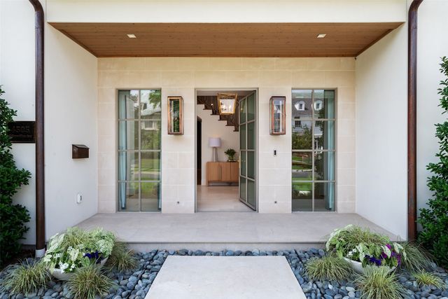 4505 S Versailles Avenue, Highland Park, TX 75205