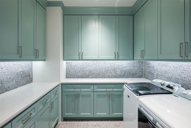 4505 S Versailles Avenue, Highland Park, TX 75205
