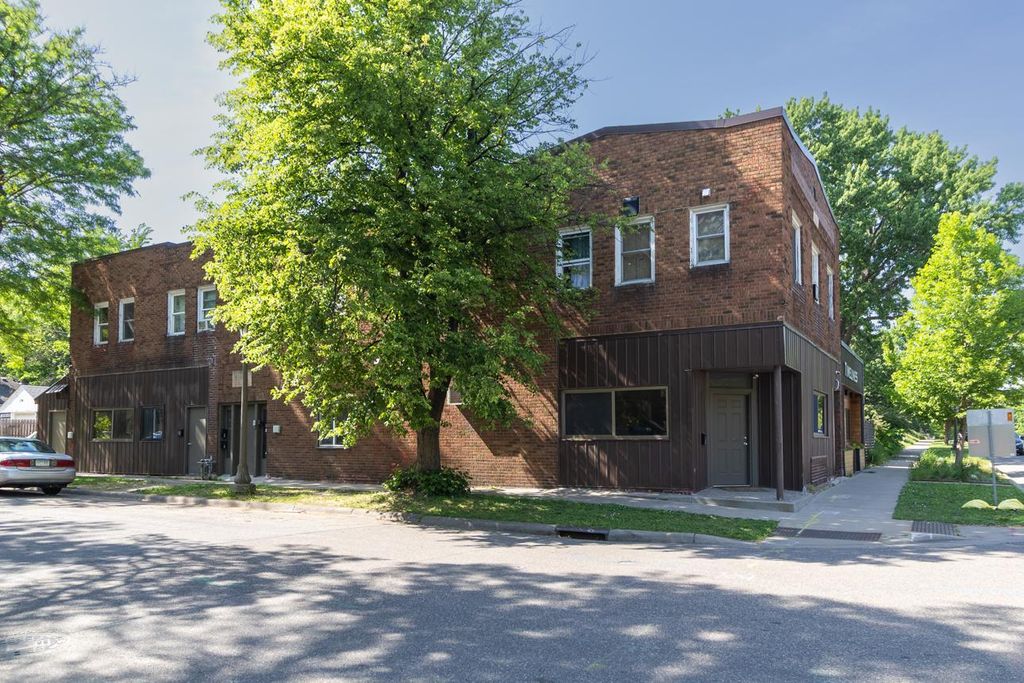 1321 Payne Avenue E, Saint Paul, MN 55130