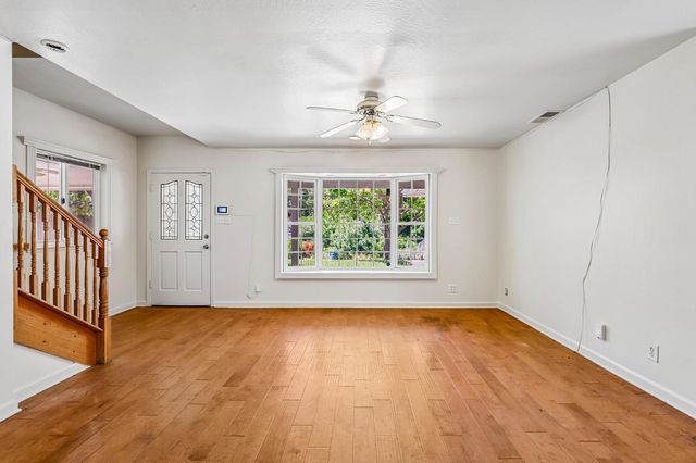 6808 Kermit Ln, Fair Oaks, CA 95628