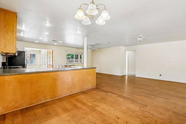 6808 Kermit Ln, Fair Oaks, CA 95628