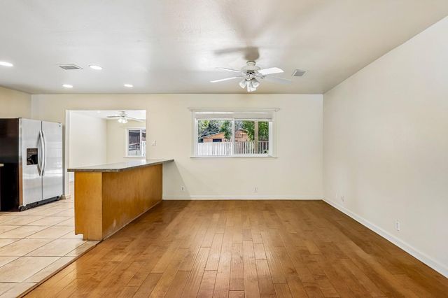 6808 Kermit Ln, Fair Oaks, CA 95628