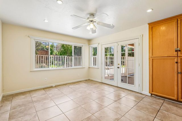 6808 Kermit Ln, Fair Oaks, CA 95628