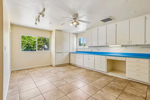 6808 Kermit Ln, Fair Oaks, CA 95628