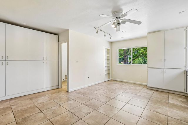 6808 Kermit Ln, Fair Oaks, CA 95628