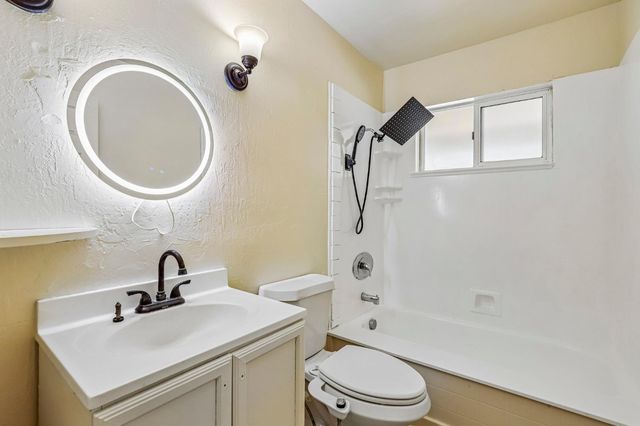 6808 Kermit Ln, Fair Oaks, CA 95628