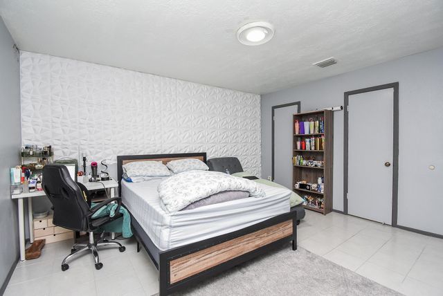 12469 Sharpview Drive 2469, Houston, TX 77072