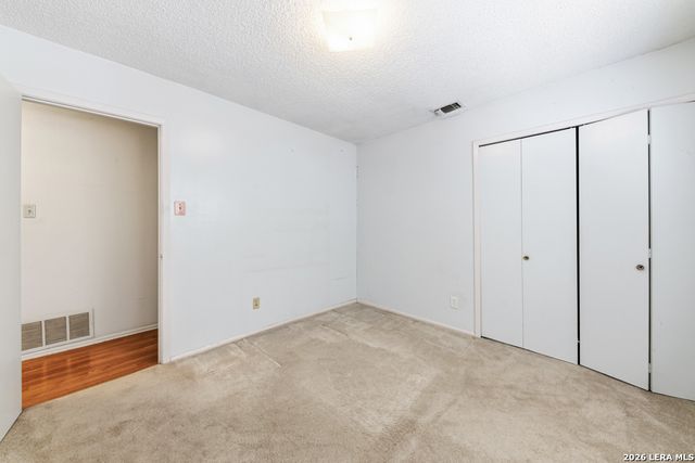 5731 BEAR LAKE DR, San Antonio, TX 78244