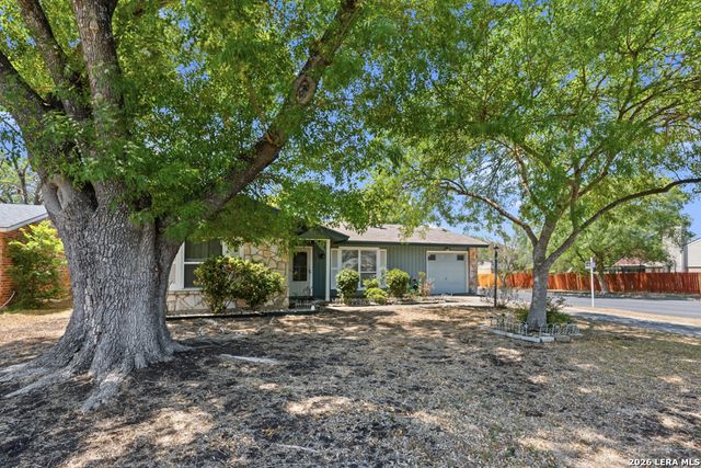 5731 BEAR LAKE DR, San Antonio, TX 78244