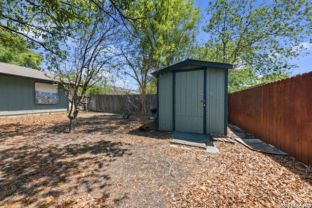 5731 BEAR LAKE DR, San Antonio, TX 78244