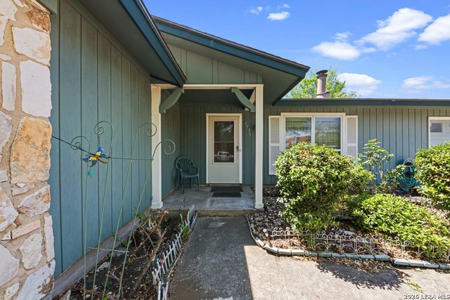 5731 BEAR LAKE DR, San Antonio, TX 78244