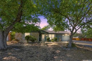 5731 BEAR LAKE DR, San Antonio, TX 78244