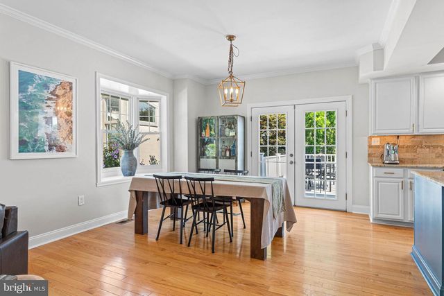 724 ASHURST RD, Havertown, PA 19083