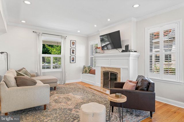 724 ASHURST RD, Havertown, PA 19083