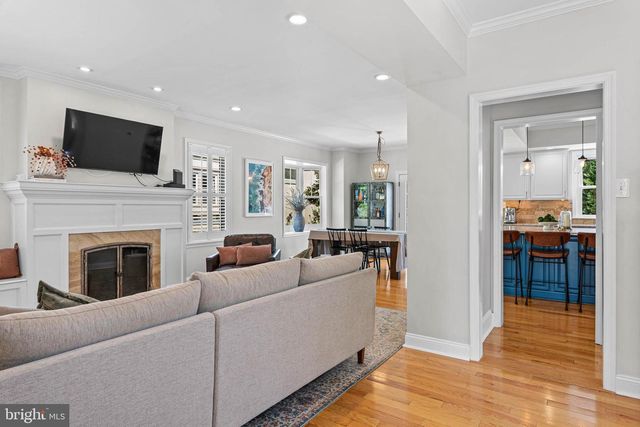 724 ASHURST RD, Havertown, PA 19083