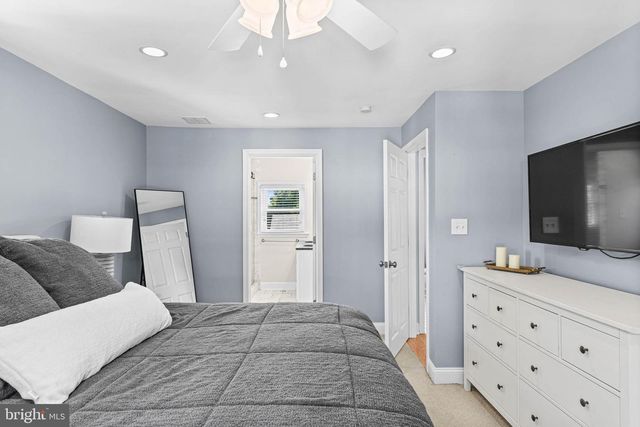 724 ASHURST RD, Havertown, PA 19083