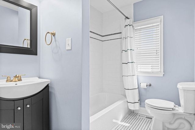 724 ASHURST RD, Havertown, PA 19083