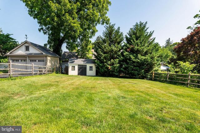 724 ASHURST RD, Havertown, PA 19083