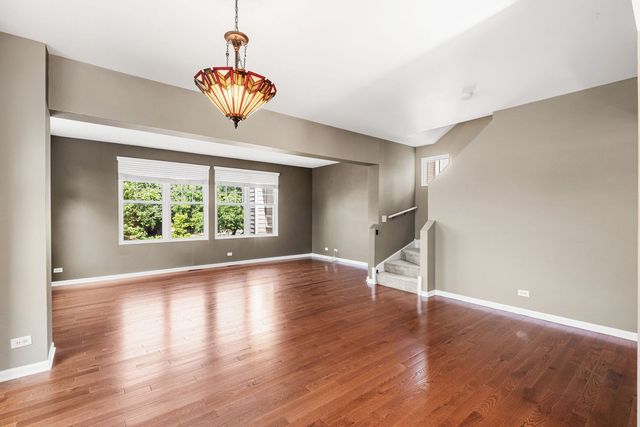 3845 N Milwaukee Avenue, Chicago, IL 60641
