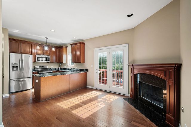 3845 N Milwaukee Avenue, Chicago, IL 60641