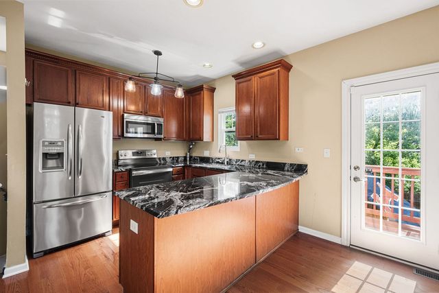 3845 N Milwaukee Avenue, Chicago, IL 60641