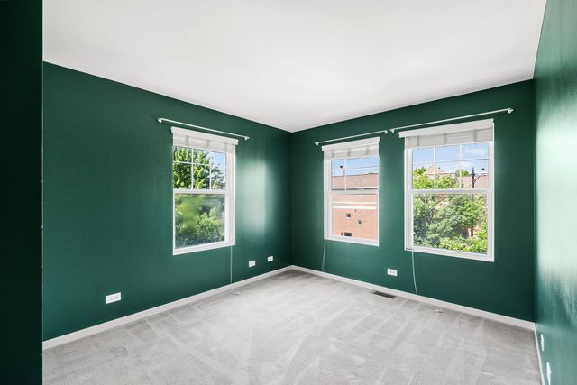 3845 N Milwaukee Avenue, Chicago, IL 60641