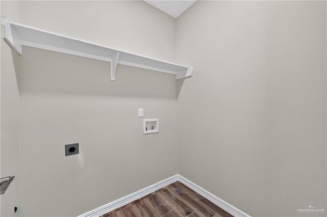 209 S 17th Street, Donna, TX 78537