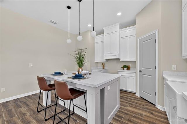 209 S 17th Street, Donna, TX 78537