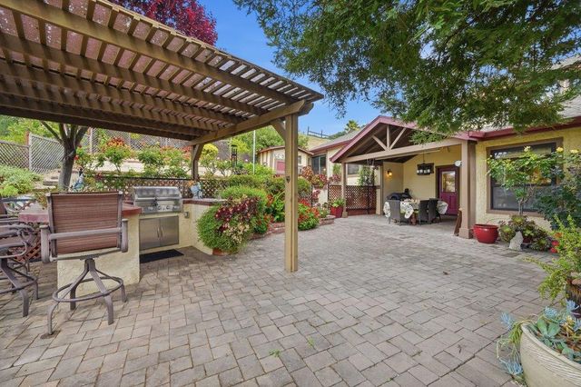 17975 Deer Run Court, Morgan Hill, CA 95037