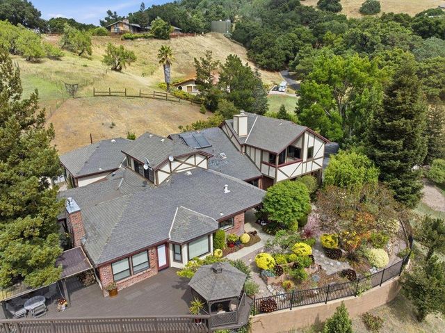 17975 Deer Run Court, Morgan Hill, CA 95037