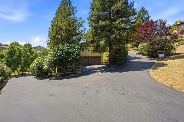 17975 Deer Run Court, Morgan Hill, CA 95037
