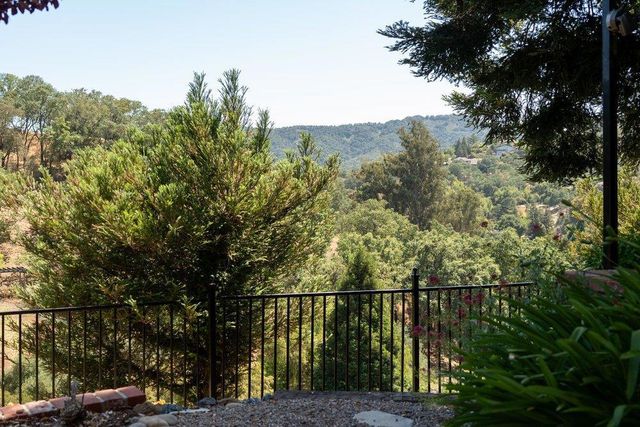17975 Deer Run Court, Morgan Hill, CA 95037