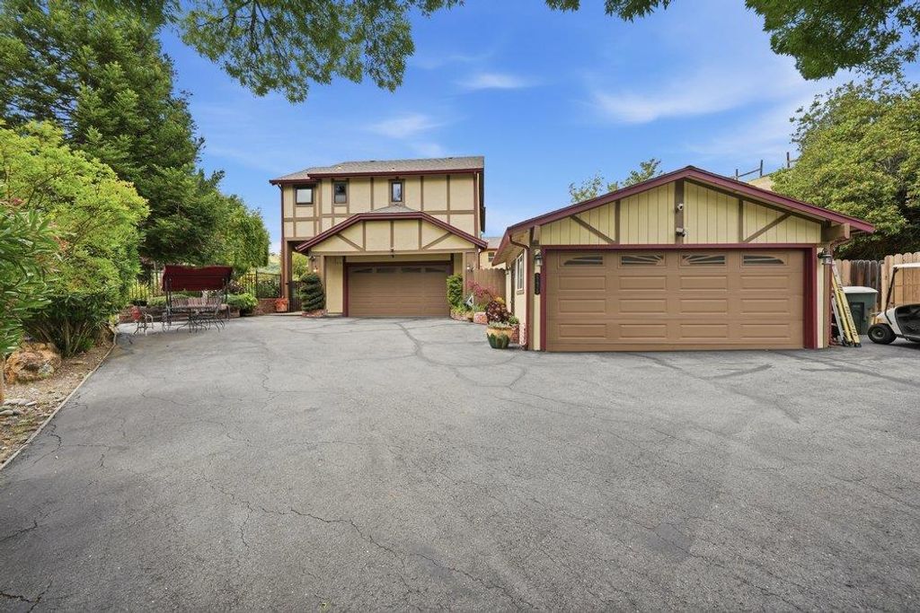 17975 Deer Run Court, Morgan Hill, CA 95037
