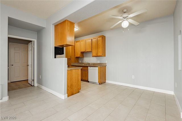 3318 DECATUR Boulevard 1082, Las Vegas, NV 89032