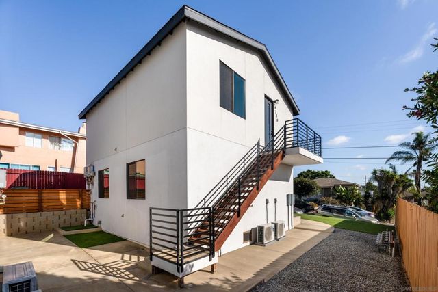 6728 Thomson Ct, San Diego, CA 92111