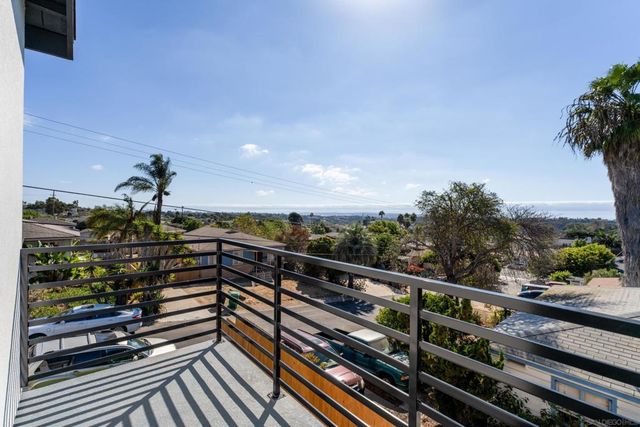 6728 Thomson Ct, San Diego, CA 92111