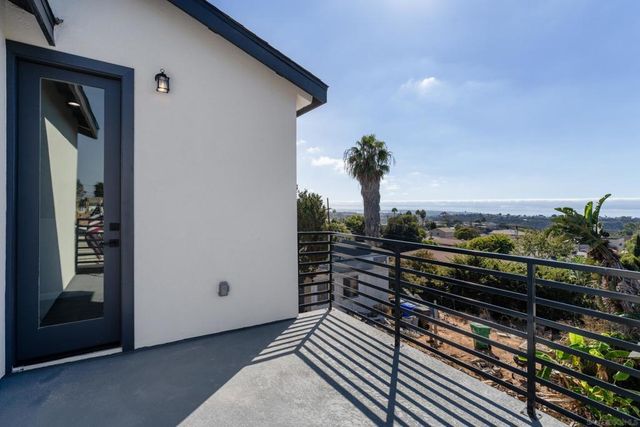 6728 Thomson Ct, San Diego, CA 92111