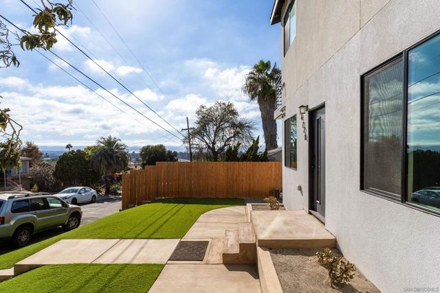 6728 Thomson Ct, San Diego, CA 92111