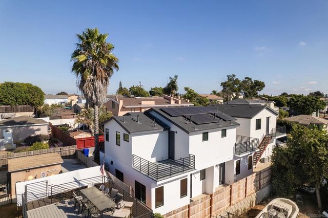 6728 Thomson Ct, San Diego, CA 92111
