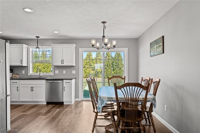 864 Liberty Court SW, Massillon, OH 44647