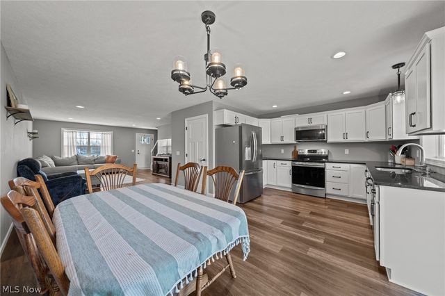 864 Liberty Court SW, Massillon, OH 44647