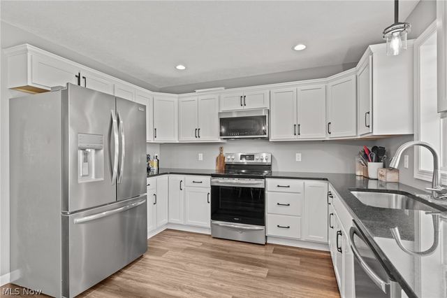 864 Liberty Court SW, Massillon, OH 44647