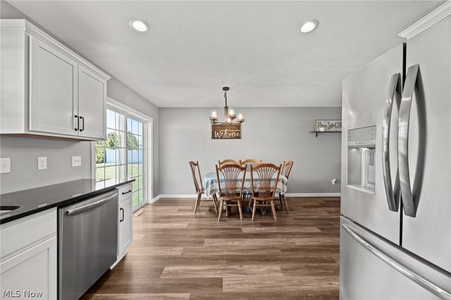 864 Liberty Court SW, Massillon, OH 44647