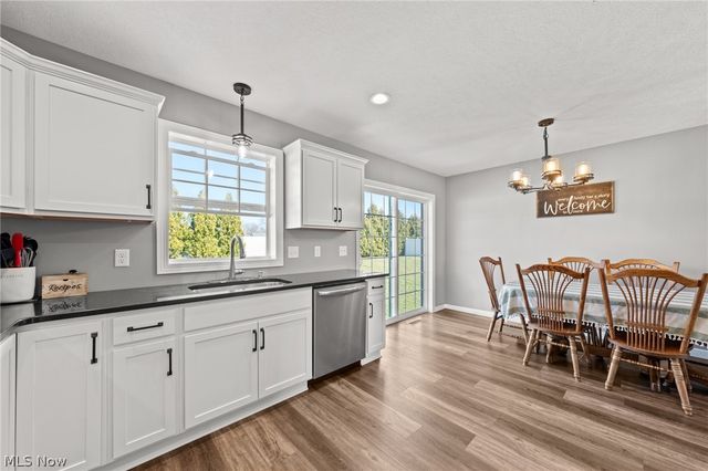 864 Liberty Court SW, Massillon, OH 44647