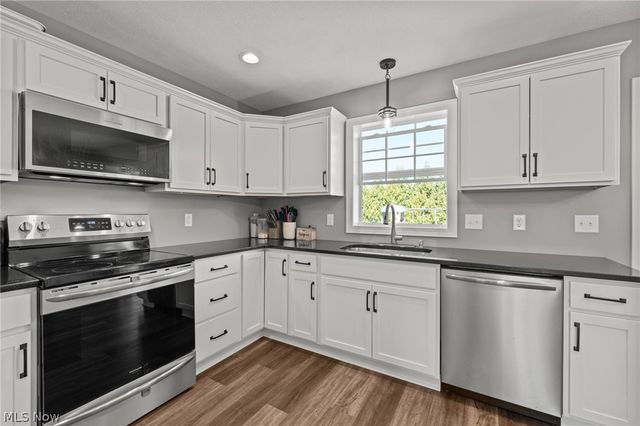 864 Liberty Court SW, Massillon, OH 44647