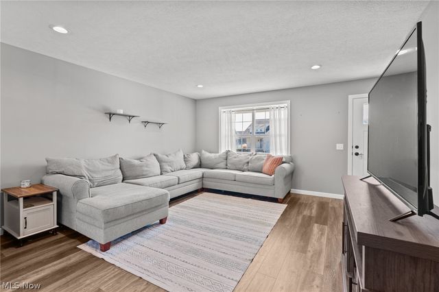 864 Liberty Court SW, Massillon, OH 44647