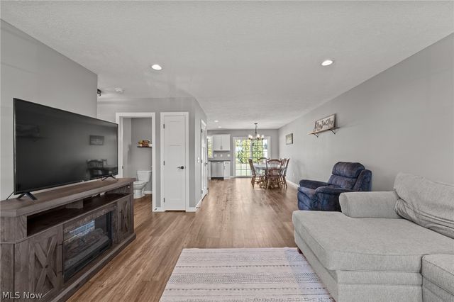 864 Liberty Court SW, Massillon, OH 44647