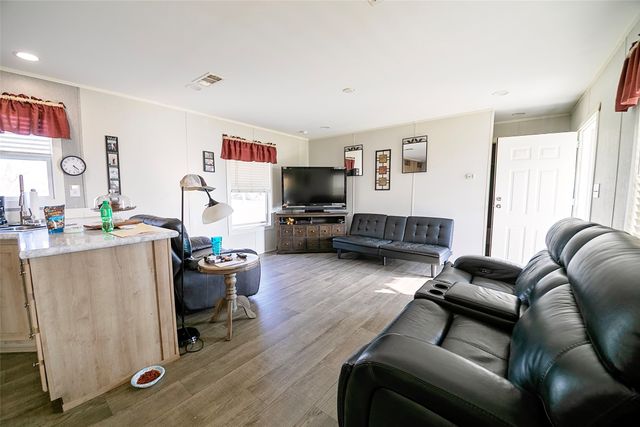 176 Graydon Road, Whitesboro, TX 76273