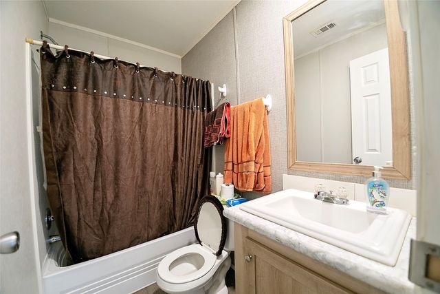 176 Graydon Road, Whitesboro, TX 76273