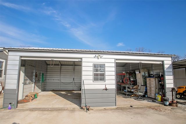 176 Graydon Road, Whitesboro, TX 76273